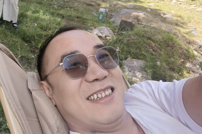 糊涂涂的第一张照片--昌吉交友中心